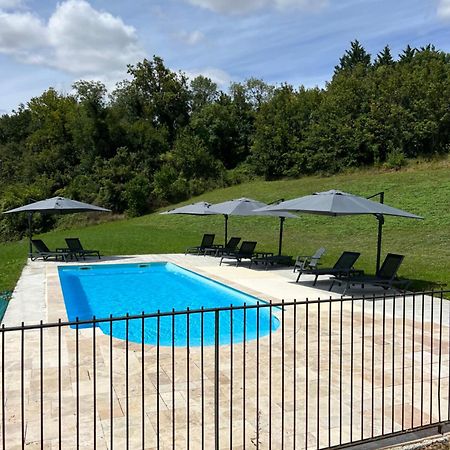 Château des Loups - Les Cèdres Bleus Echire Exterior foto