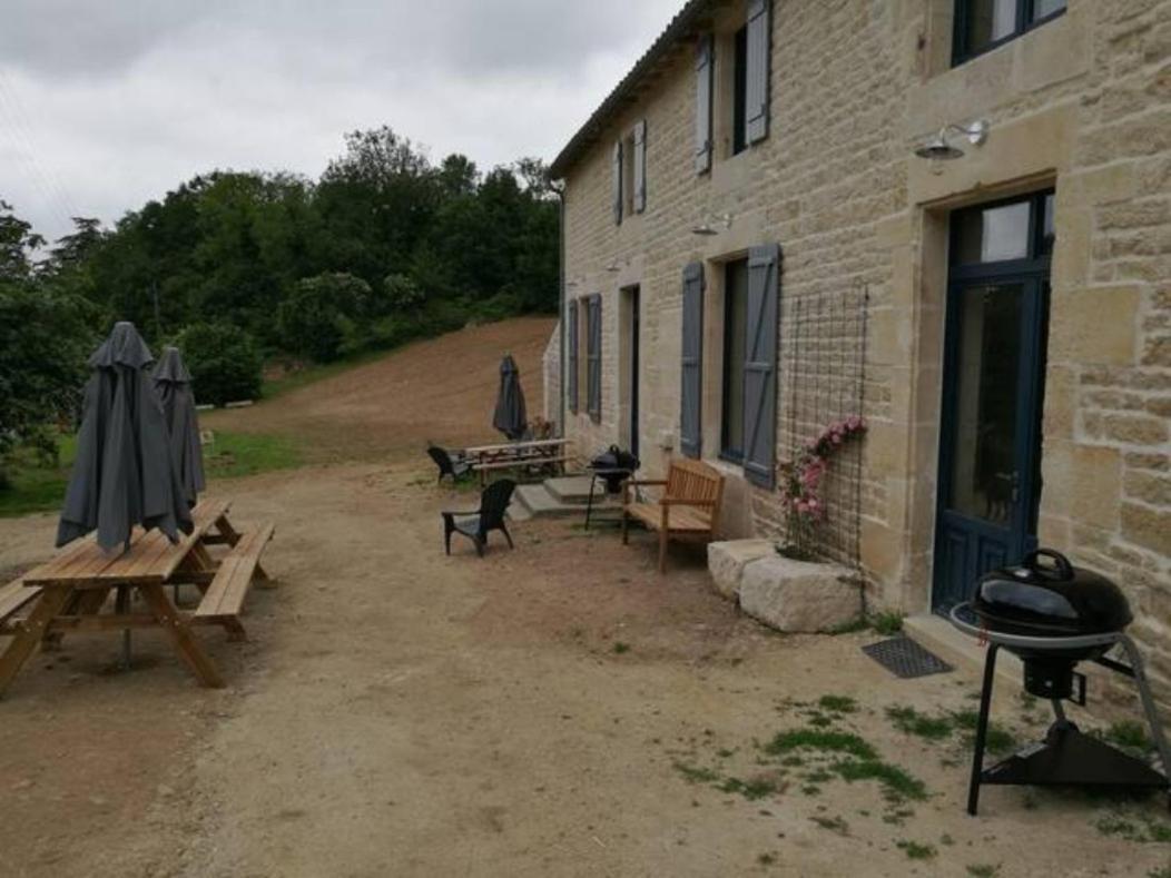 Château des Loups - Les Cèdres Bleus Echire Exterior foto